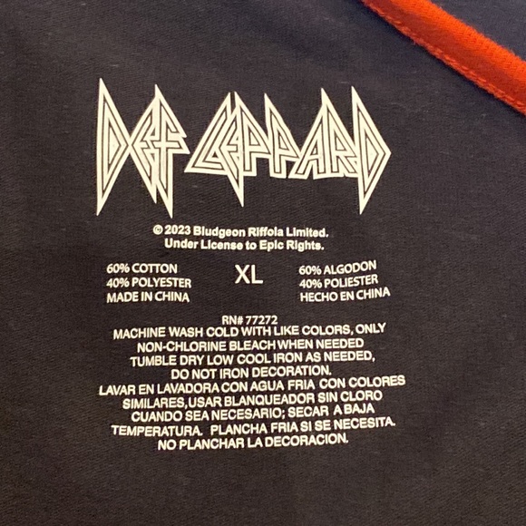 Def Leppard Tiger One Shoulder Cropped Sleeveless Tee Shirt Various Sizes NWT - Picture 8 of 8